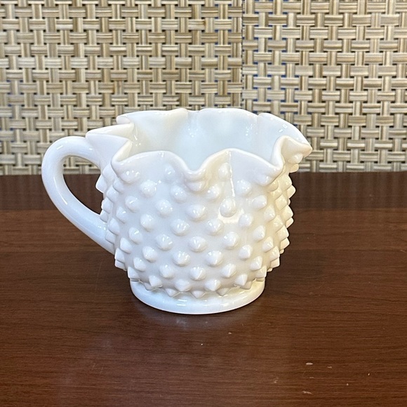 🍁🌟2xHP🌟VTG 1950s Fenton White Hobnail Milk Glass Crimped Edge Cream & Sugar - Picture 2 of 8